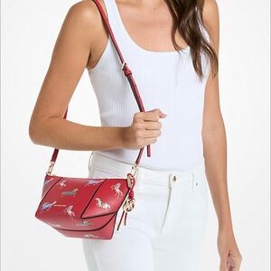 MICHAEL MICHAEL KORS
Jordi Small Leather Convertible Crossbody